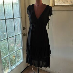 Marc Jacob’s black 100%silk midi dress. 8 Vintage